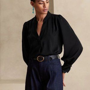 Volume Sleeve Blouse